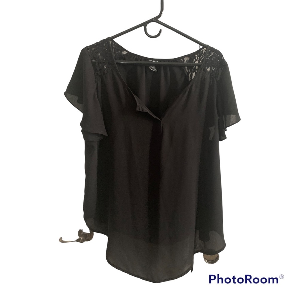 Torrid- black blouse